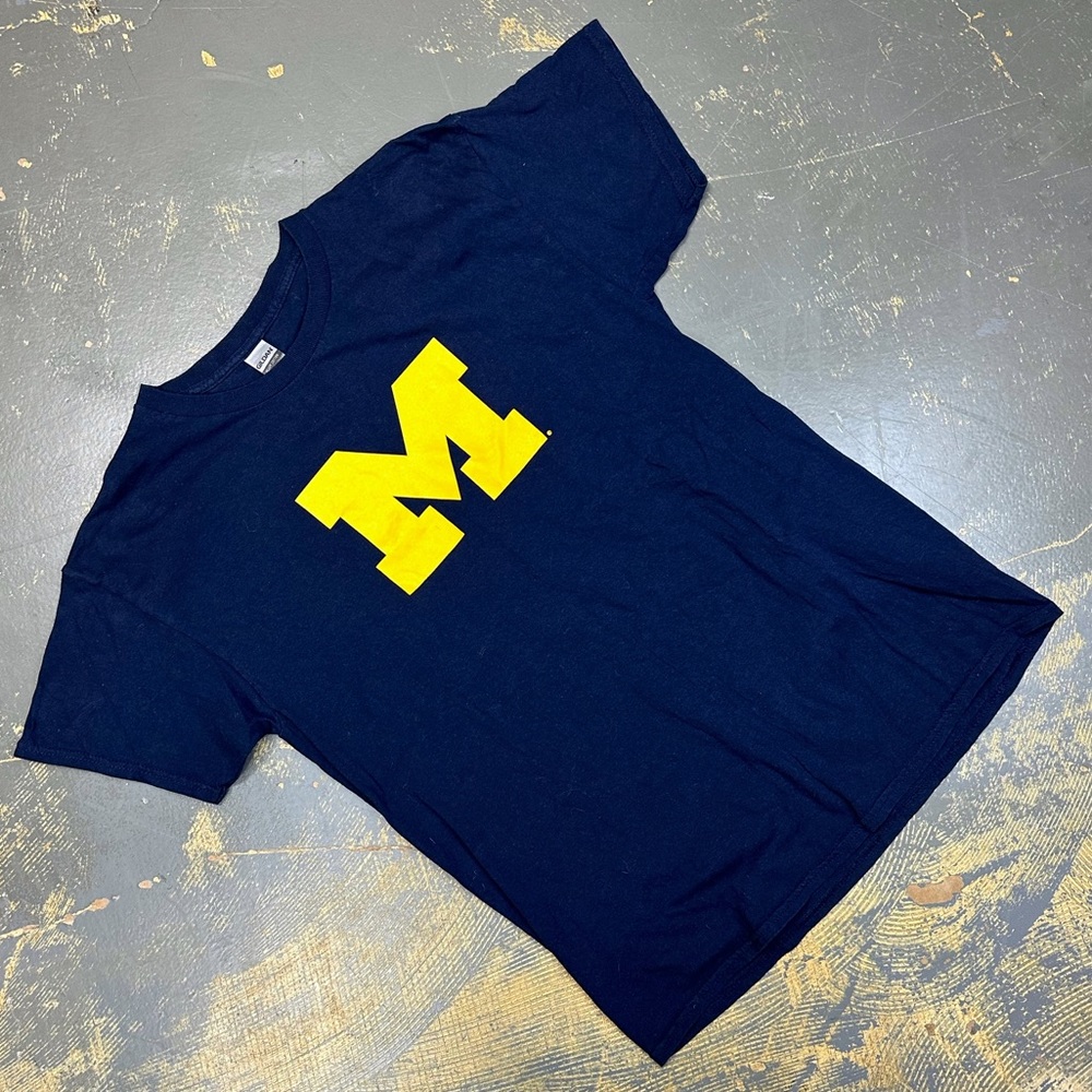 Michigan Wolverines Collegiate Logo Shirt Large Blue NCAA Football Basketball
